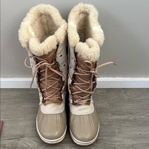 Sorel Women's Tan and Cream Waterproof Winter Boots with Shearling Collar
